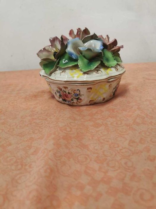 Bomboniera portelan decor