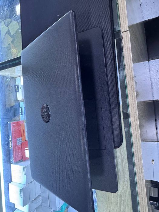Notebook sotiladi Hp laptop