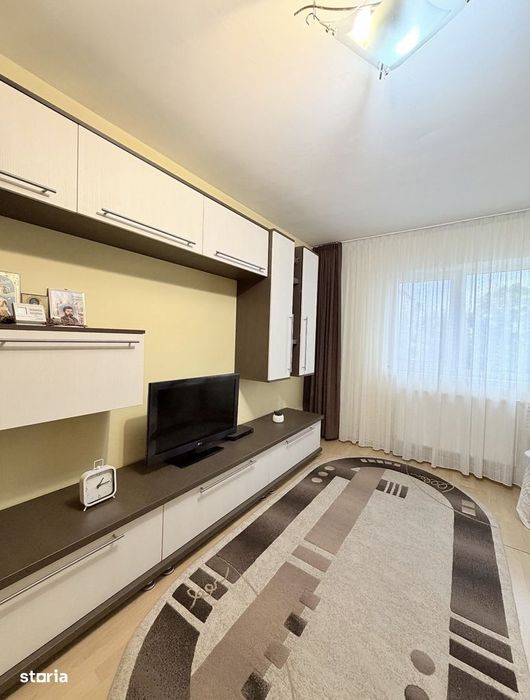 Apartament 2 camere decomandat, et. 3 - Ale. Zorilor