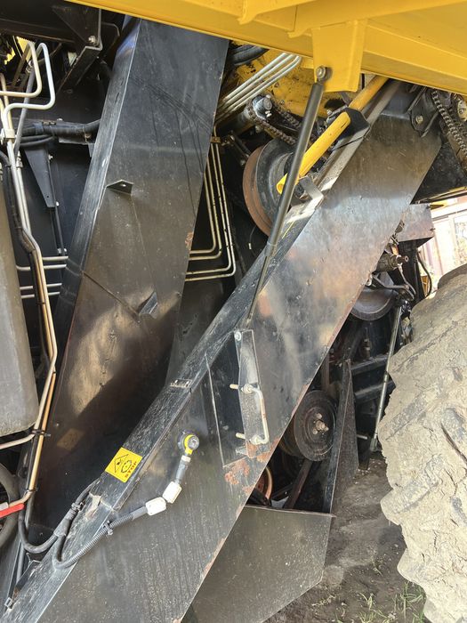 Combina New holland TC 5070 an 2012