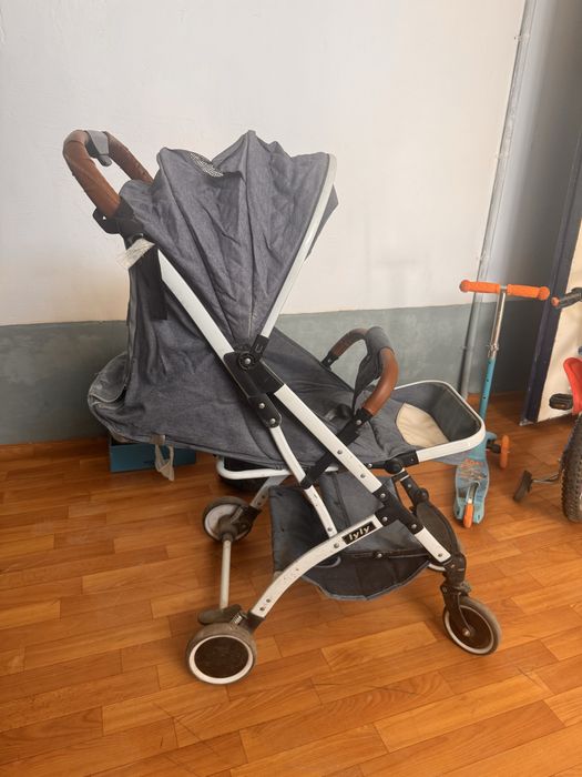 Детская коляска