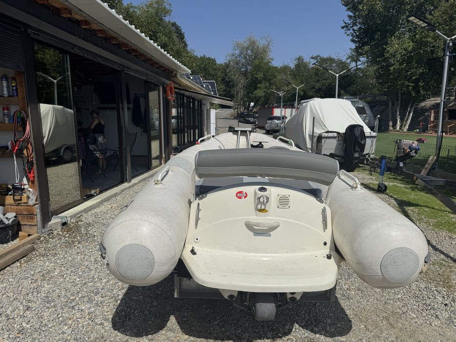 Barca zodiac rib projet 350