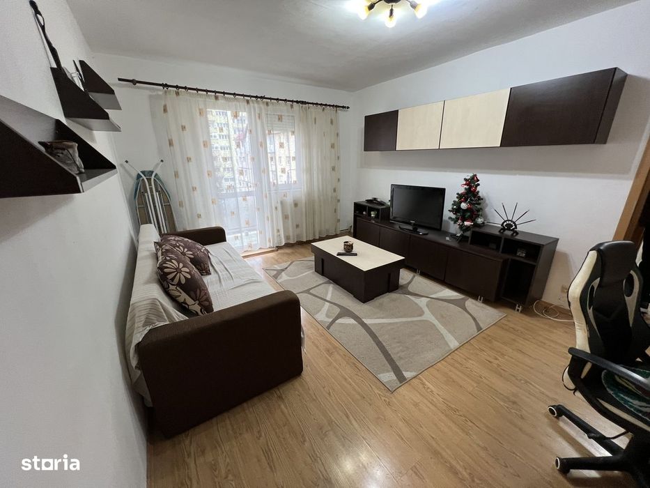 Apartament 3 camere, semidecomandat – zona Mihai Viteazul