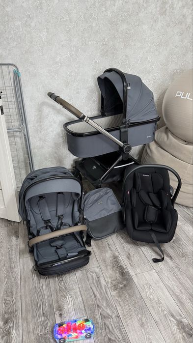 Продам коляску 3 в 1 Kidilo