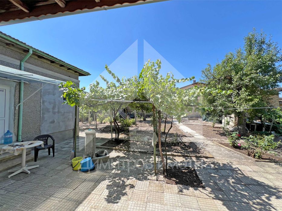 Продава се Къща в Нови пазар - 133 кв.м за 805 €/кв.м - Снимка #20