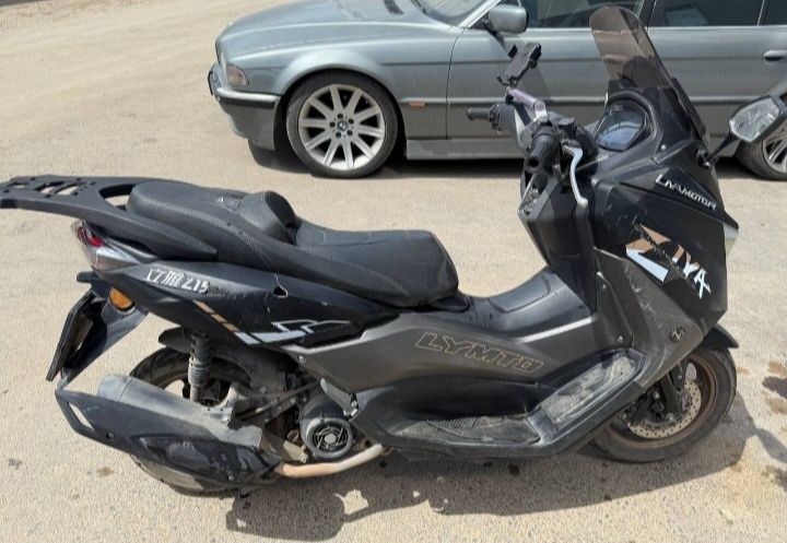 Скутер ZMAX 180кубов