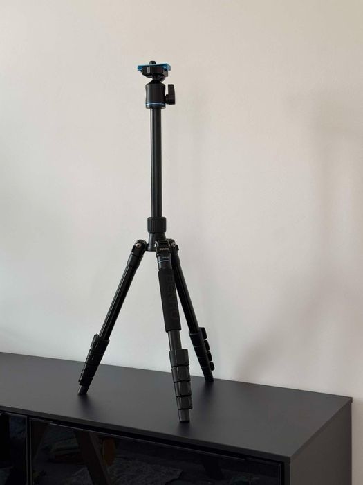 Алуминиев статив Benro и Трипозиционна глава с предавки