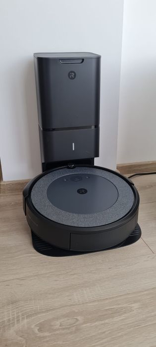 Vand aspirator robot Roomba i3+