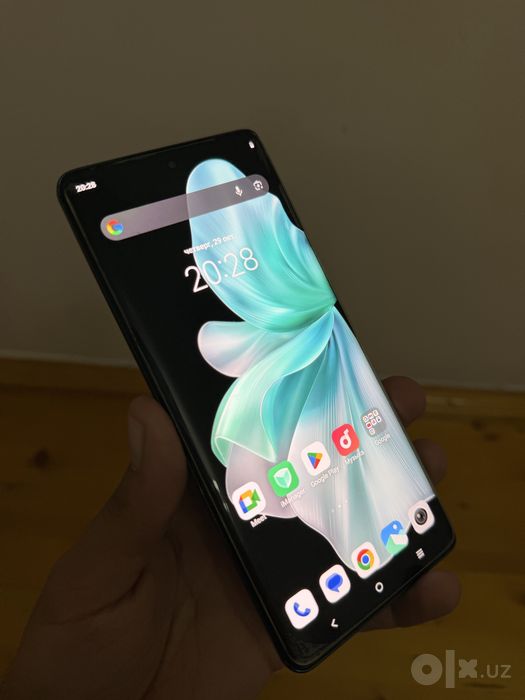 Флагман Vivo V30 5G 12/256 в идеальном состоянии Snapdragon 7 (gen3)