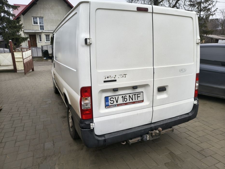 Vând Ford transit 2010 motor 2.2 265000km