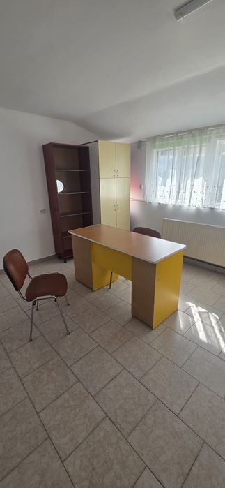 Spatiu de inchiriat pentru activități restrânse.
