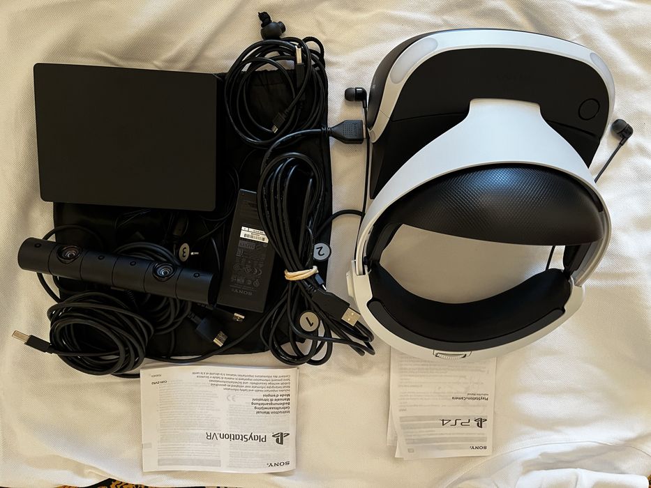 SONY Play Station VR pentru PS 4 / PS 5 ca nouă (ochelari / casca VR)