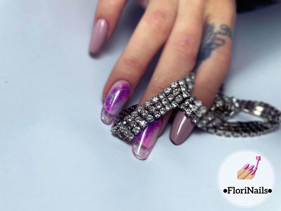 Manichiura/unghii cu gel