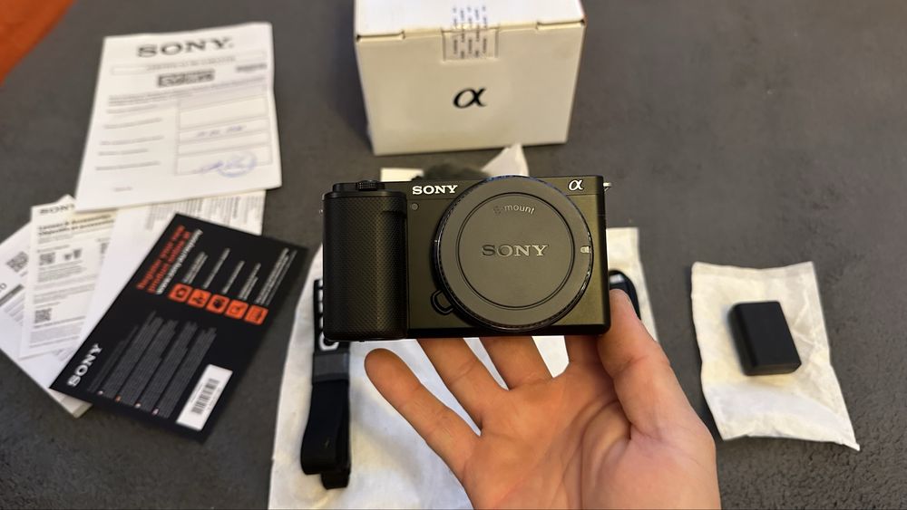 Camera foto Sony ZV-E10  noua, GARANTIE 2 ani