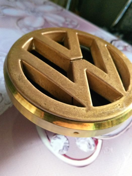 Значок на Фольксваген