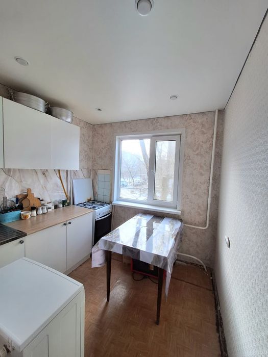 Продаётся 3 комнатная 2 этаж