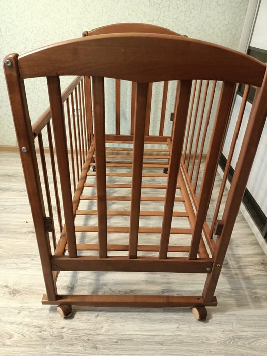 Детская кроватка б/у