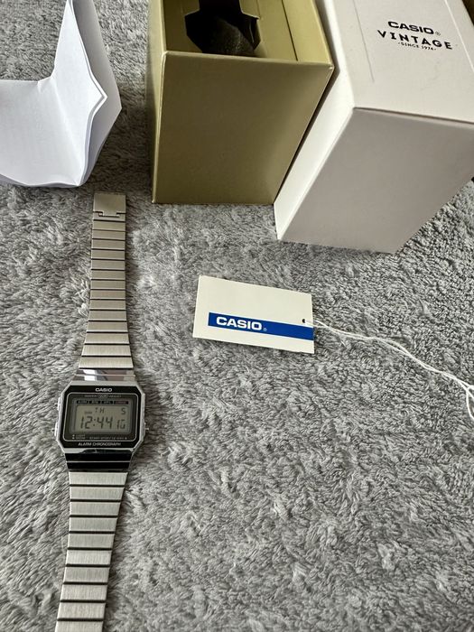 Casio Vintage A700WE-IAEF Часовник