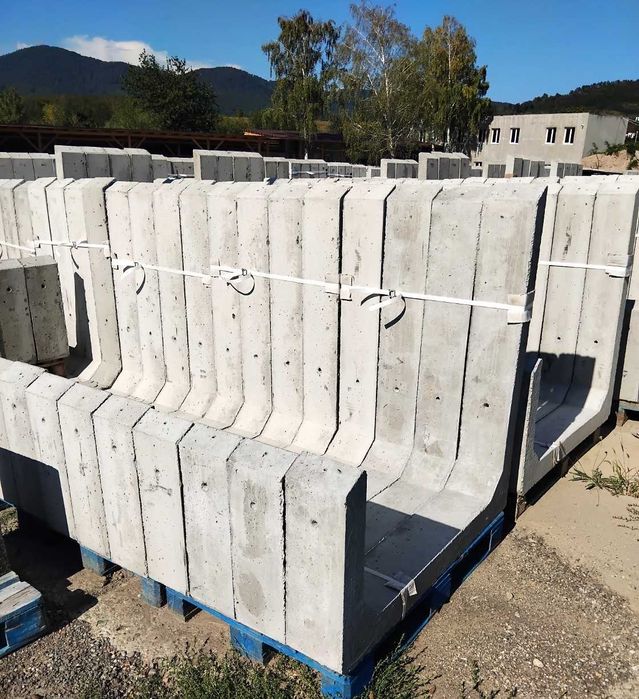 Suport panou solar din beton cu unghi de 30 de grade