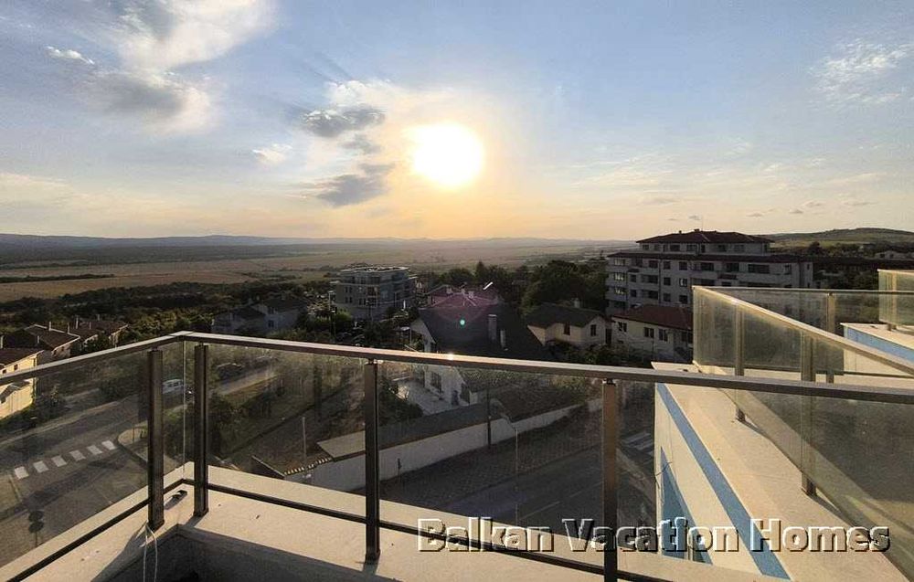 Двустаен апартамент в новопостроена сграда близо до плажа в Бяла