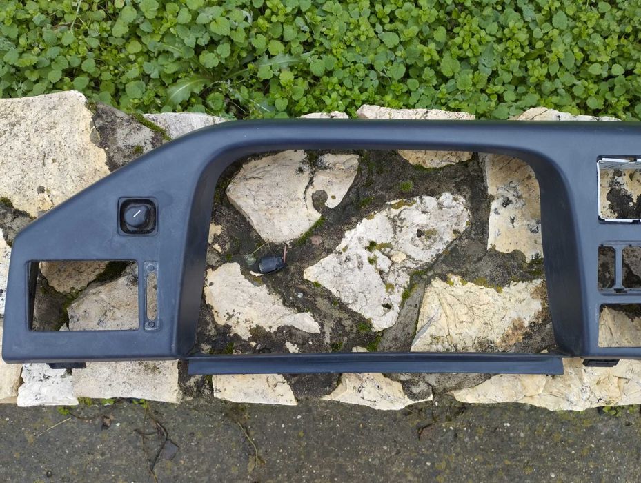 Оригинална пластмаса за табло Mercedes Sprinter W903