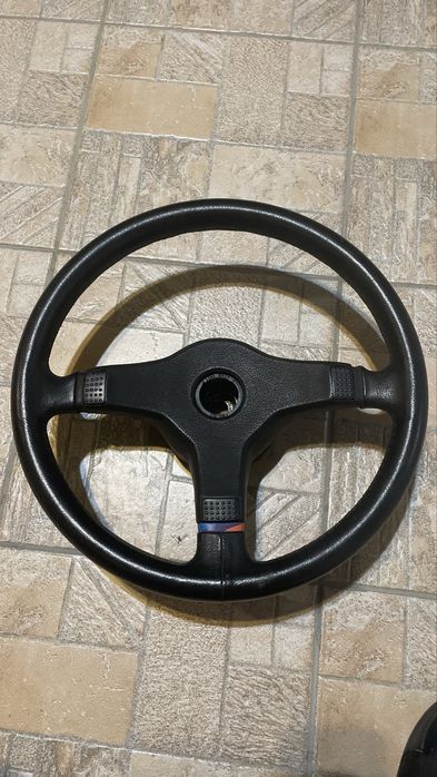 Vand Volan M Tech 1 385mm E30/E28/E24