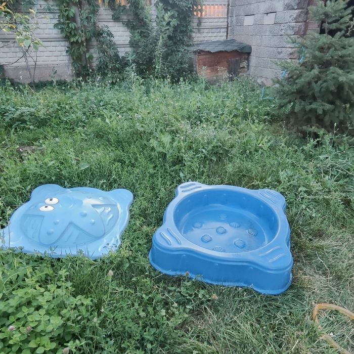 Продам детскую песочницу.