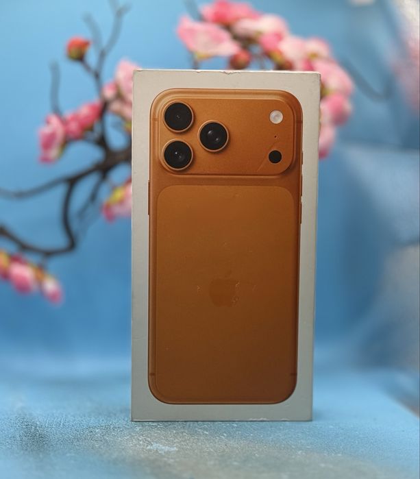 НОВО!!! Apple iPhone 17 Pro Max, 256GB, 5G, Cosmic Orange + адаптер
