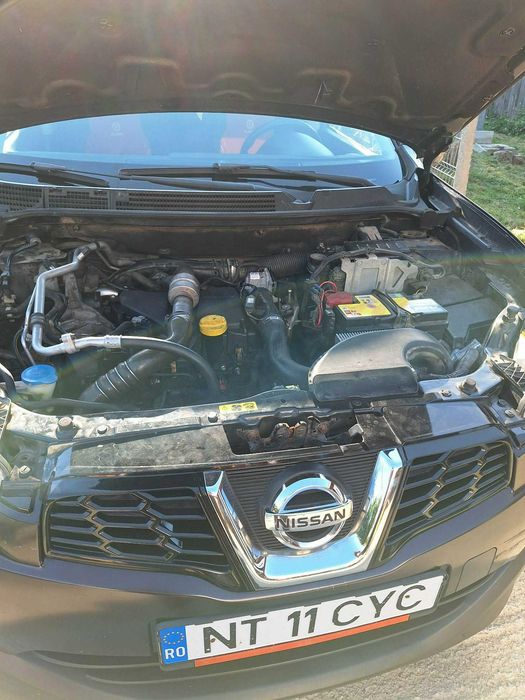 Vând  Nissan Qashqai