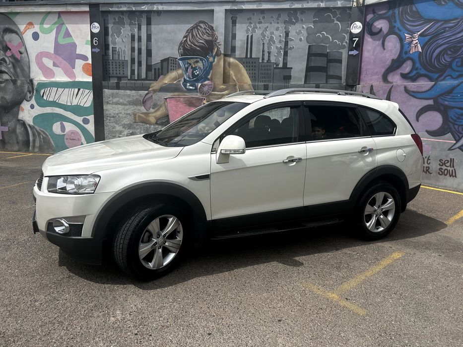 Chevrolet Captiva LTZ 2011 – 3.2л V6 – Пробег 88,000 км – Иностранец