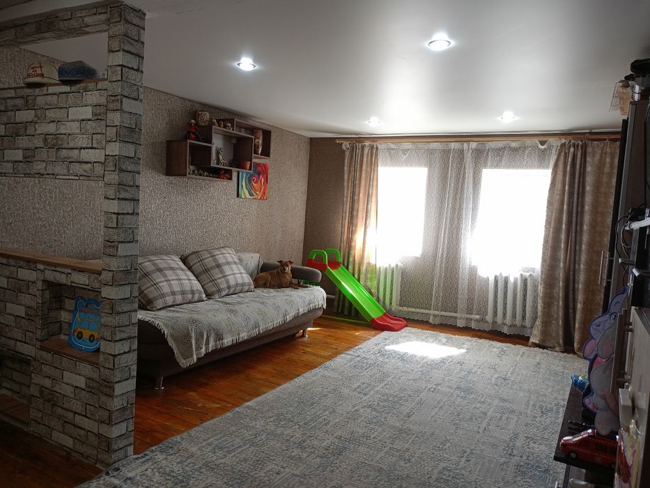 Дом в центре города.