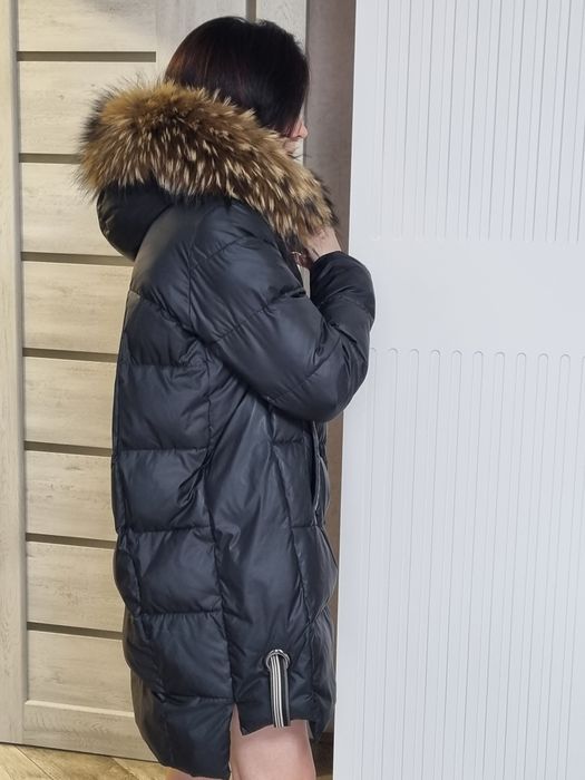 Продам зимнию куртку