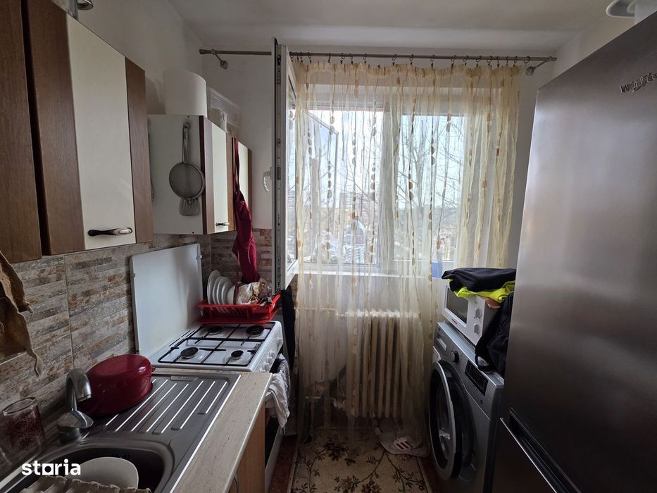 Pajura conf 3,bloc reabilitat,100m de metrou