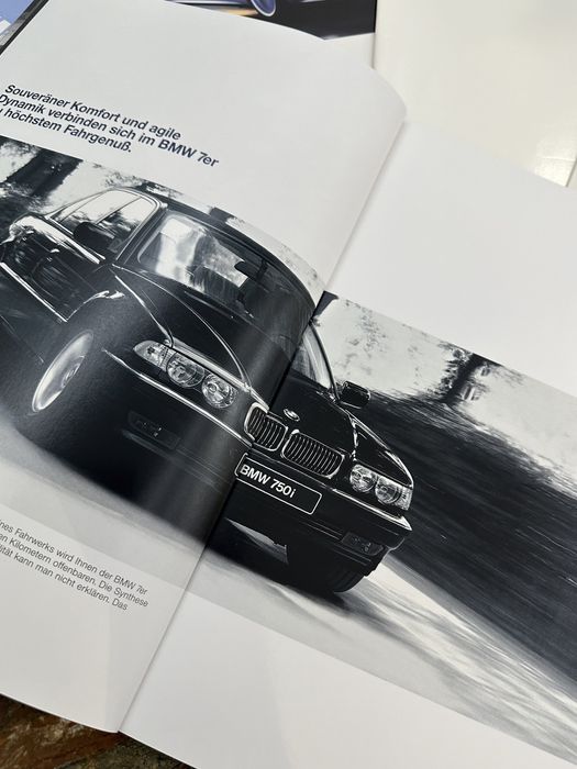 Carte prezentare BMW Seria 7 E38