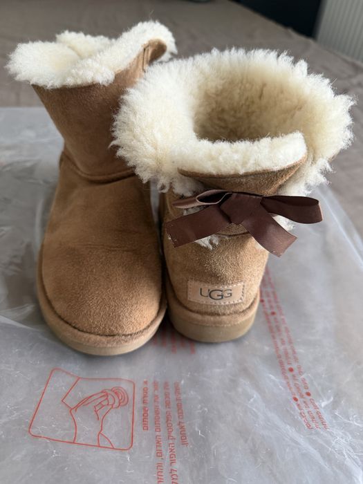 Papuci si cizme UGG