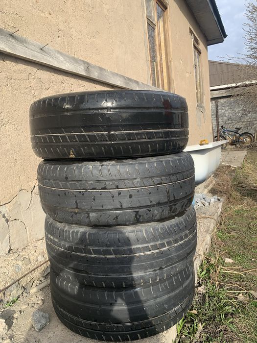Продам шины б/у R16