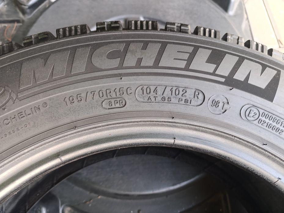 Anvelope de iarnă 195 70 15c Michelin Agilis Alpin