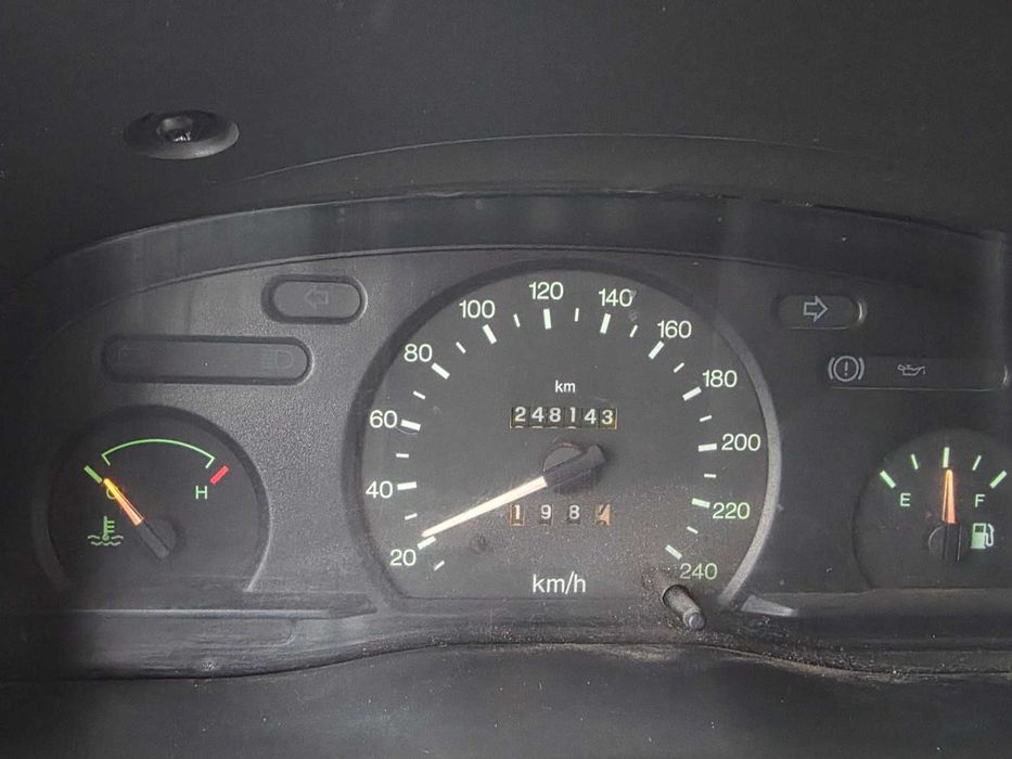 Ford Tranzit 2,4, 125 к.с., двойна дума 7 места
