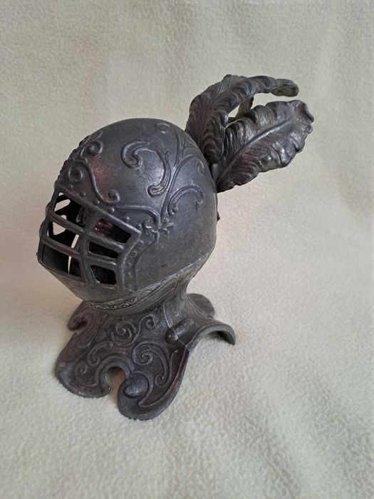 bricheta de masa coif medieval