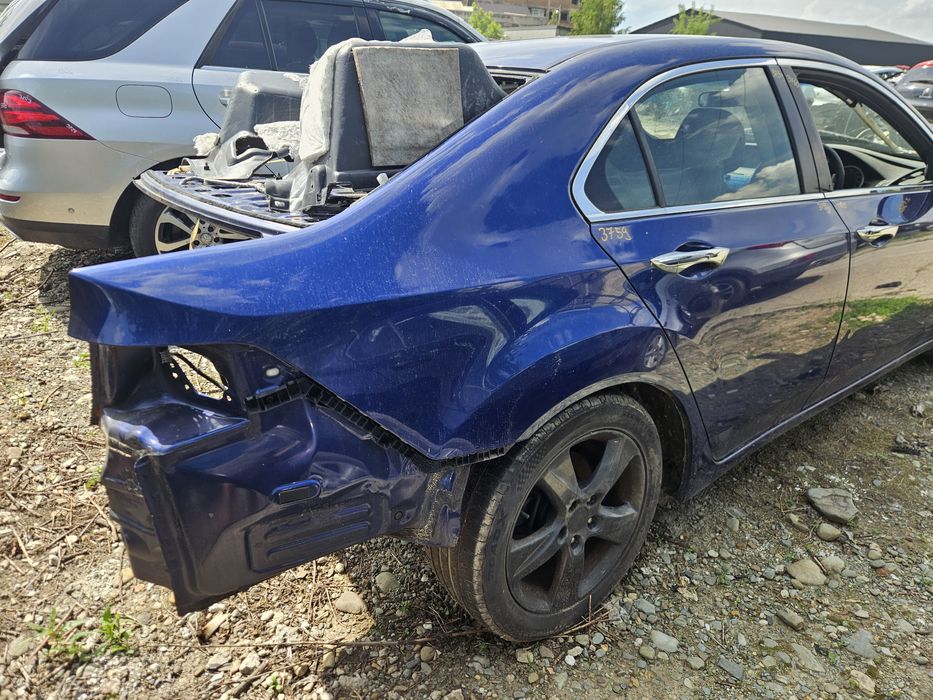 aripa dreapta spate honda accord 2.0 benzina 2008