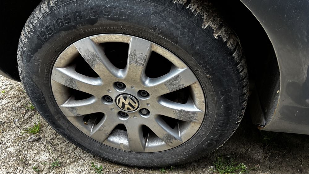Алуминиеви джанти с гуми 15 5x112 VW Golf 5