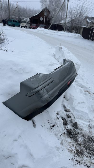 Продам бампер от нисан тиида