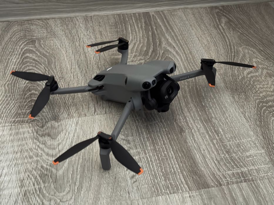 DJI Mini 5 Pro Fly More Combo