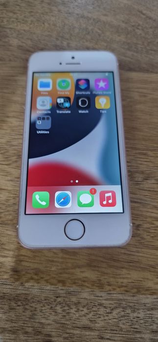 Iphone SE  работят  перфектно