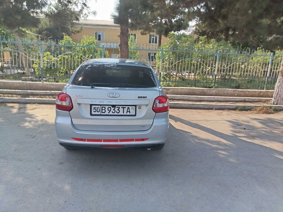 AT ЛАДА ГРАНТА серого цвета
