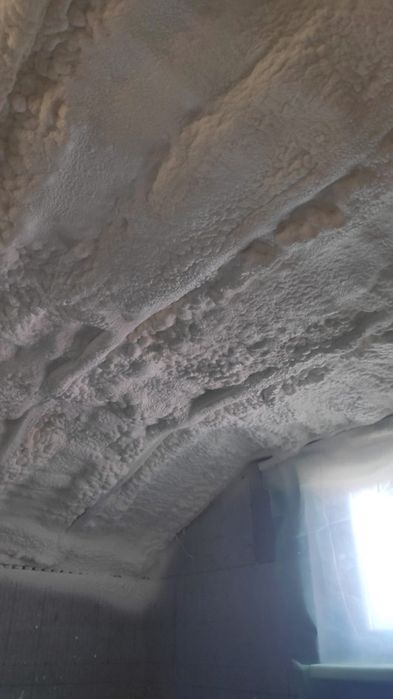 Termo / Hidro / Fono izolatii cu spuma poliuretanica si poliuree