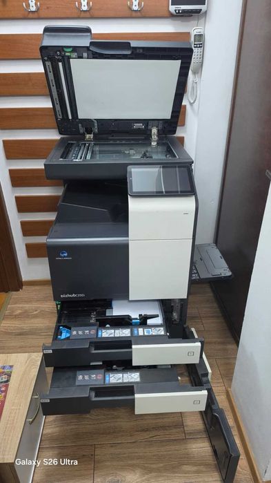 Konica Minolta Bizhub C250i