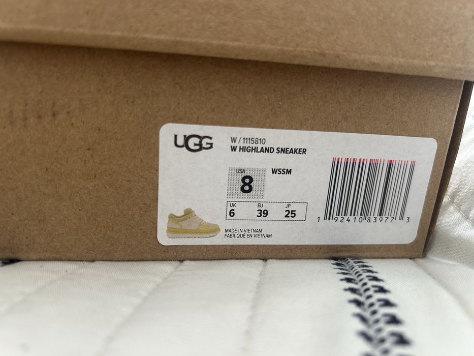 Маратонки UGG , номер 39