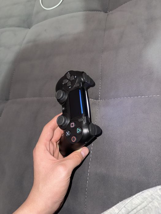 джойстик ps4 новый