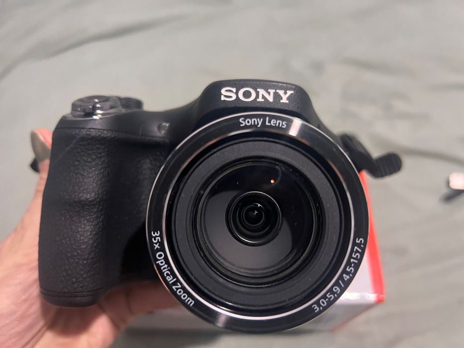 Aparat foto digital ultrazoom Sony DSC-H300, 20.1 MP, Card 8GB, Incarcator, Negru